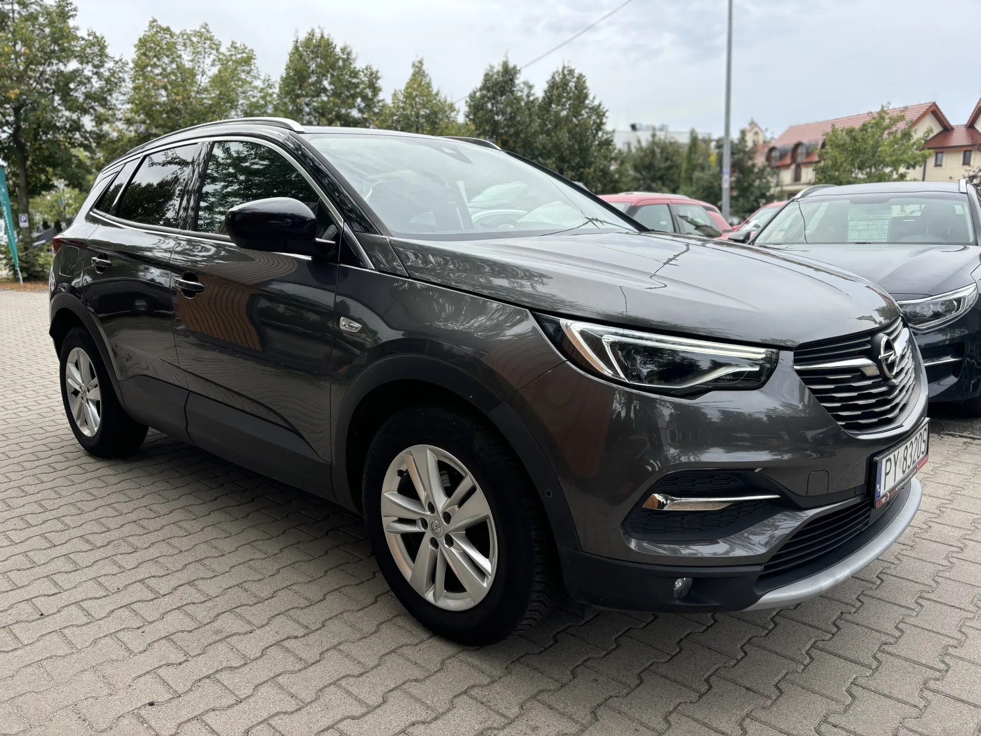 OPEL GRANDLAND X - zdjęcie wnętrza lub detalu