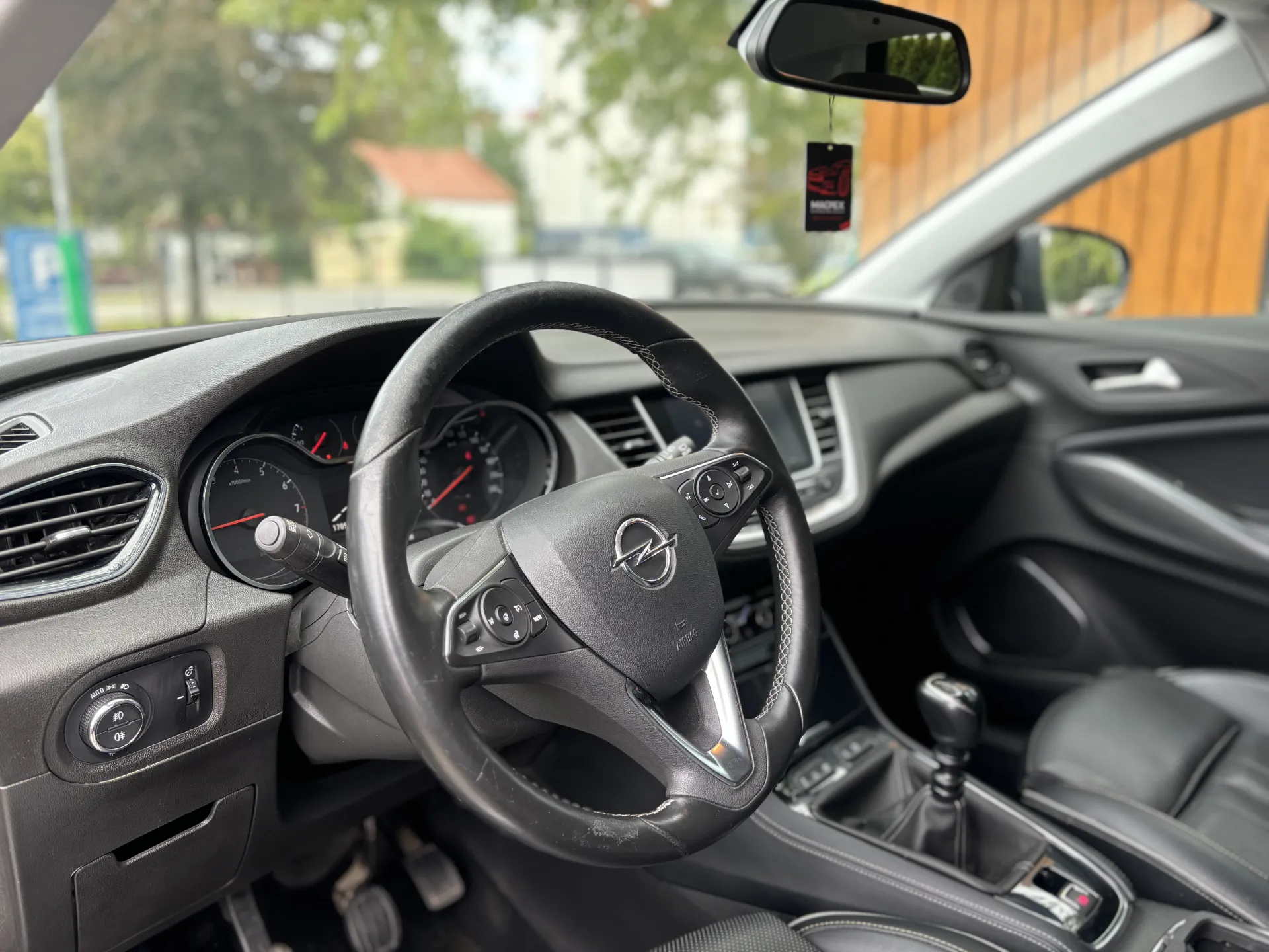 Zdjęcie z galerii: OPEL GRANDLAND X