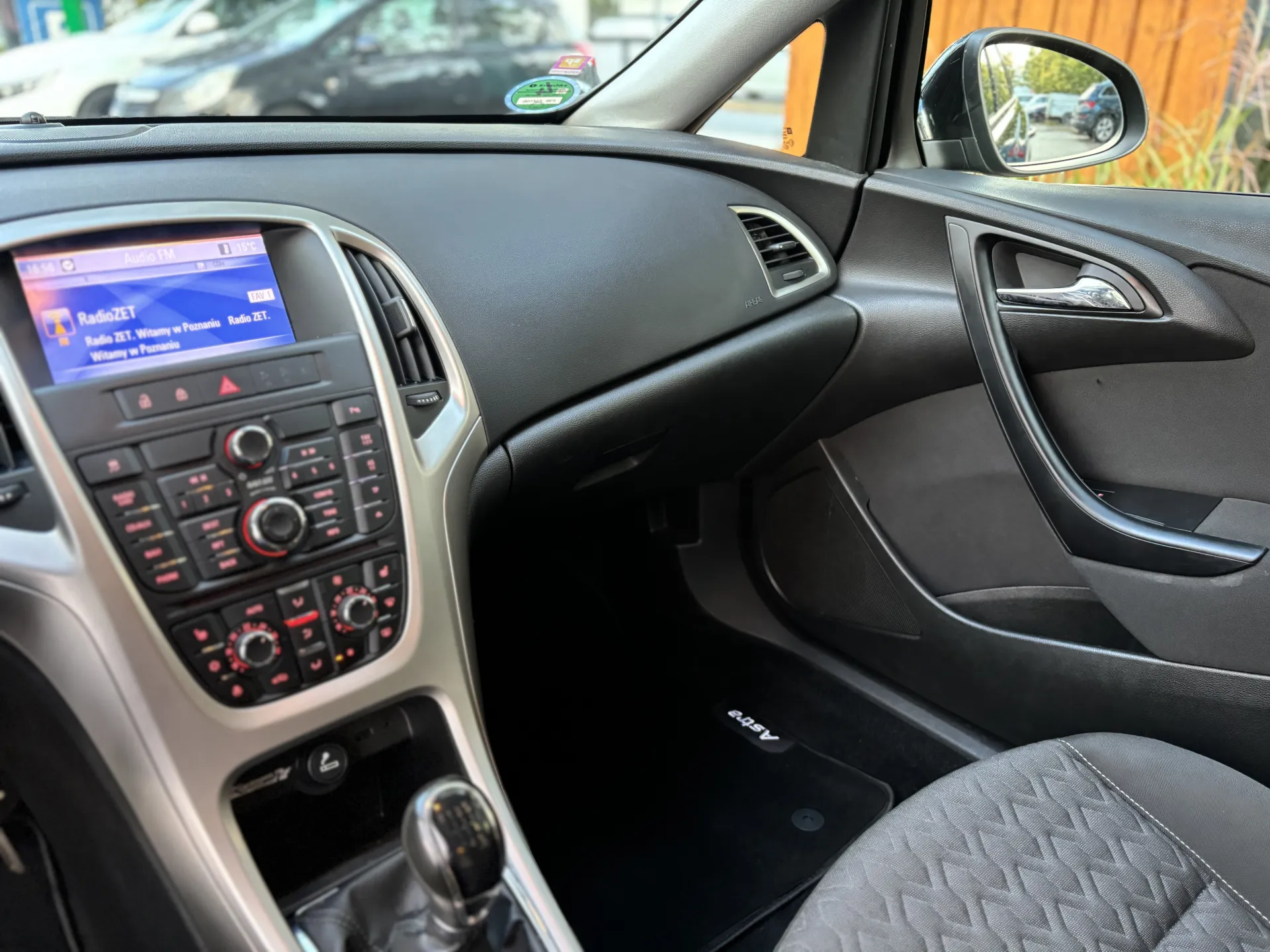Zdjęcie z galerii: OPEL ASTRA J
