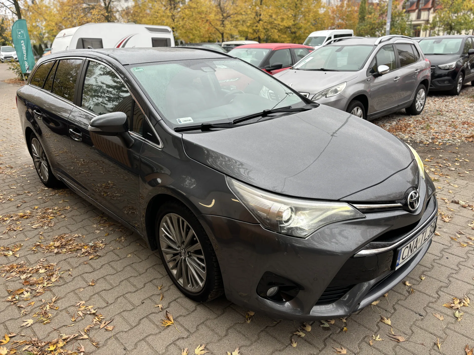 Zdjęcie z galerii: TOYOTA AVENSIS